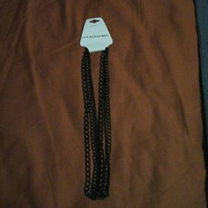 BLACK CHOKER STYLE CHAIN NECKLACE